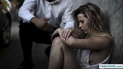 Storie perverse: ragazza adolescente senza casa